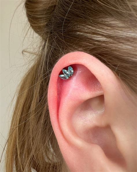 Прокол хеликс - пирсинг хряща уха в Москве | «Piercing.Wiki»