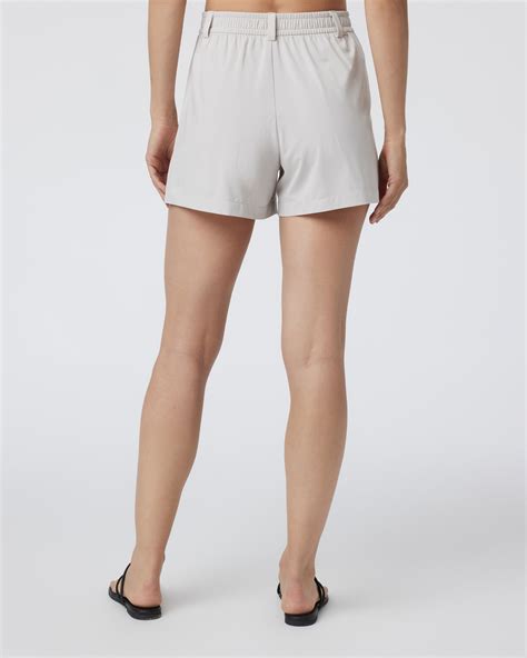 Villa Trouser Shorts | Women's Suede Pleated Shorts | Vuori