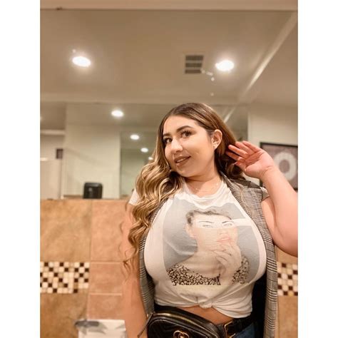 𝑱𝒂𝒛𝒎𝒊𝒏𝒆 𝑮𝒖𝒓𝒓𝒐𝒍𝒂 Ꙭ on Instagram: “👒☀️” | Instagram, Women, Hats for women