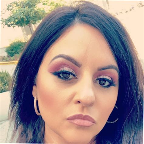 Julie Lander - Retail Sales Manager - MAC Cosmetics | LinkedIn