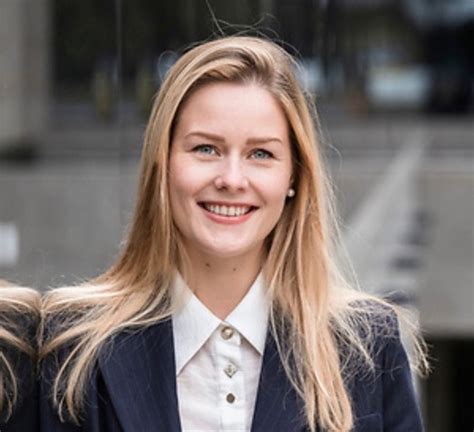 Contact – *** Nations Environment – Finance Initiative