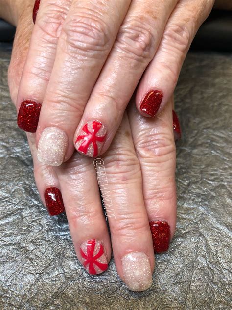 Peppermint Holiday Dip Powder Nails | Holiday powder dip nails ...