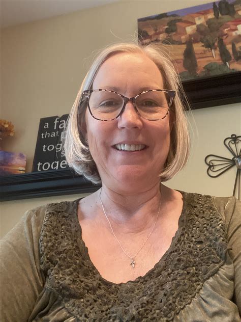 Pin by Harold Session on Older women | Beautiful women photography, Old lady pics, Old women