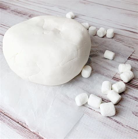 Homemade Vanilla Marshmallow Fondant - Kelly Lynn's Sweets and Treats ...
