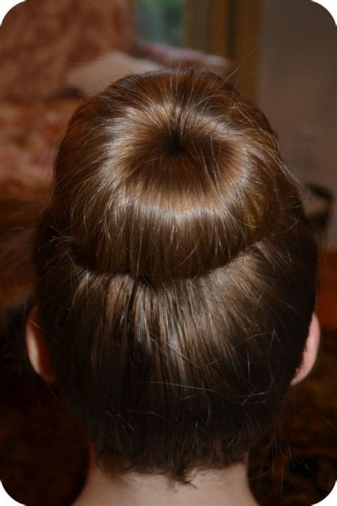 How To Make A Bun - Easy Step by Step Tutorial - Your Daily Dance ...