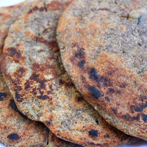 Roti vs Naan: The difference between these breads