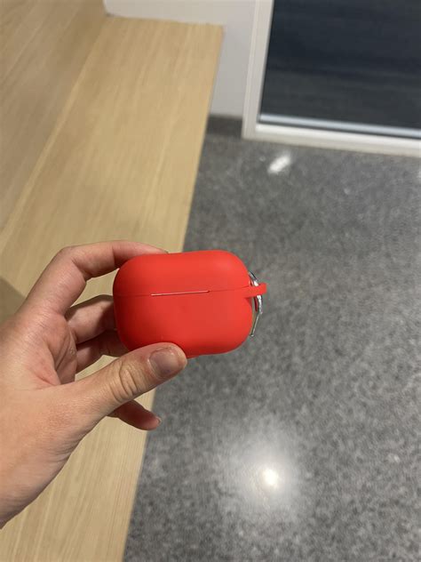 Found outside the of college of pharmacy r118. Case only. : r/OSU