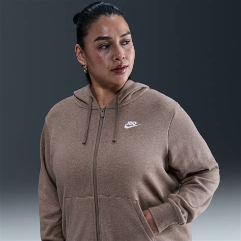 Plus Size Nike Club Hoodies. Nike.com
