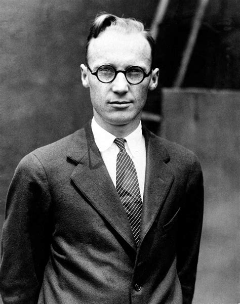 'Scopes monkey trial' town erects evolution figure's statue