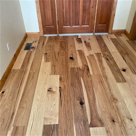 Rustic Hickory Engineered Hardwood Flooring - Live Sawn | Hickory ...