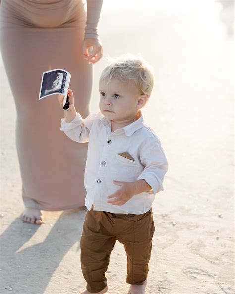 Dayle Hoffman Kerns | Couldn’t hide it any longer 🤣 Baby #2 coming October! 🤍 | Instagram