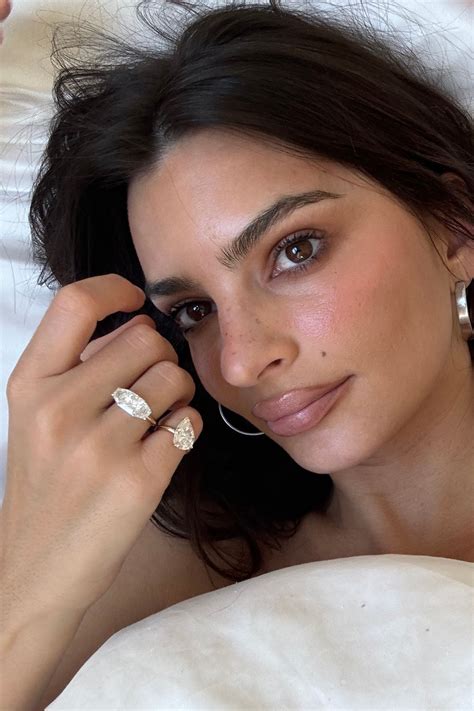 Emily Ratajkowski Repurposed Her Engagement Ring Into "Divorce Rings ...