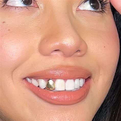 Real 18K Solid Gold Single Cap Custom Grillz (Choose Any Tooth) | Gold ...