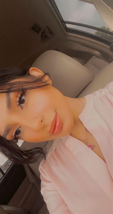 foreign baddie from overseas : r/Faces