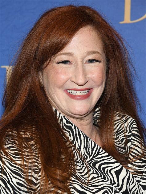 Vicki Lewis - Actress, Singer