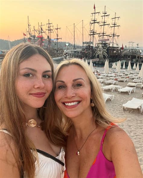 Mums And Daughters Nude