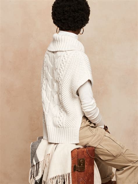 Cable-Knit Sweater Vest | Banana Republic