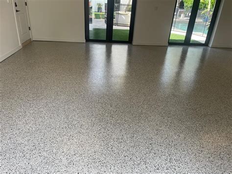 Flake Epoxy Flooring Grand Rapids | Beauty & Resilience