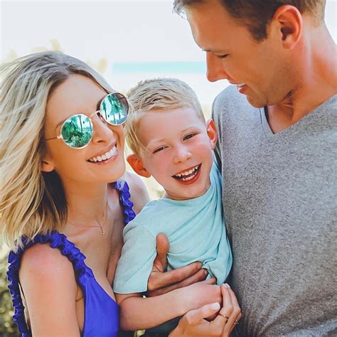 Inside Lindsie Chrisley And Will Campbell Relationship