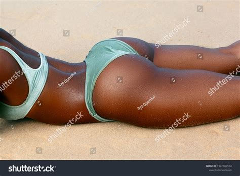 Ideal Black African Womans Butt Hips 스톡 사진 1342889924 | Shutterstock