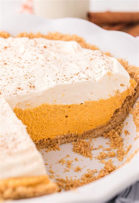 Easy Pumpkin Mousse Pie (No Bake Fall Dessert Recipe) - Together as Family