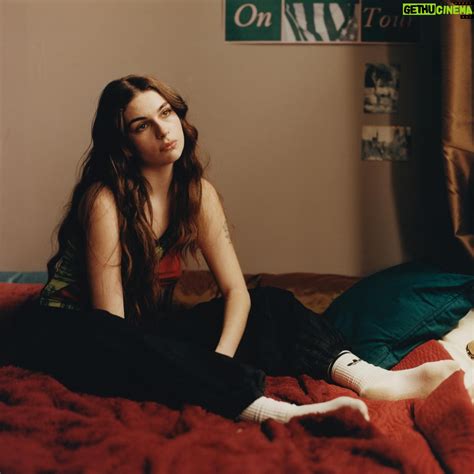 Adèle Castillon Wiki, Biography, Age, Gallery, Spouse and more