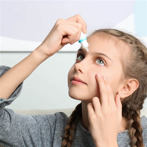 Xiidra vs Restasis: Effectiveness, Cost & Safety