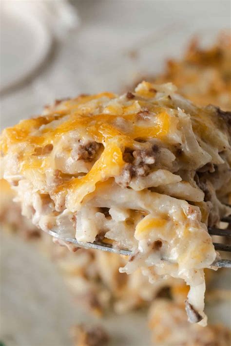 Cheesy Hamburger Hashbrown Casserole - Mandi of the Mountains