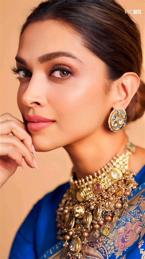 Deepika Padukone | Deepika padukone style, Deepika padukone, Dipika padukone