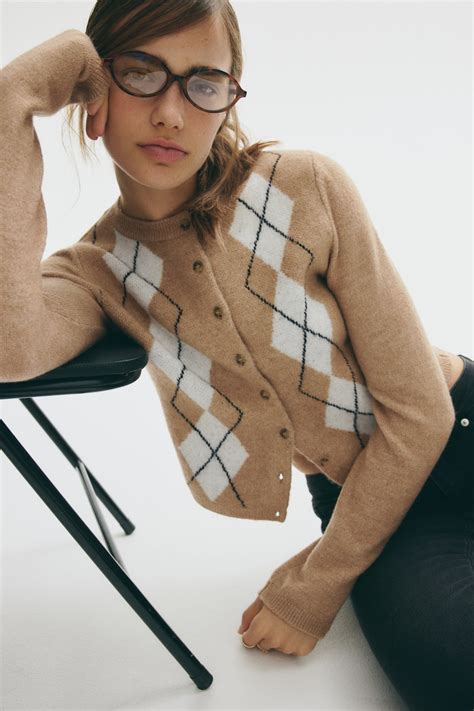 Jacquard-knit cardigan - Dark beige/Argyle pattern - Ladies | H&M SG