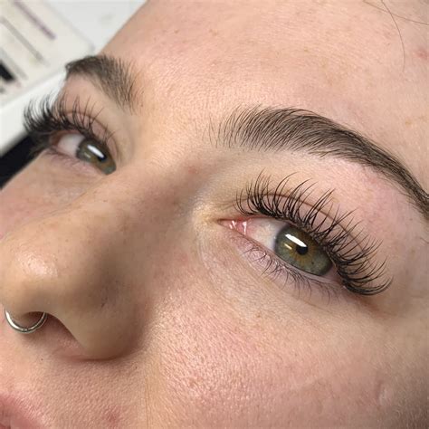 Classic Set Eyelashes at Karan Katz blog