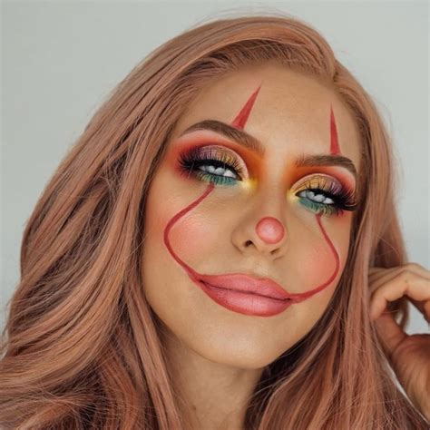 Pretty Clown Halloween Makeup Is Trending on Pinterest — Here are 25 ...