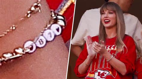 Taylor Swift wears Travis Kelce friendship bracelet at Chiefs game