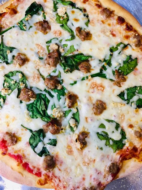 1st Pizza Sunday of 2024 | The Trempealeau Hotel