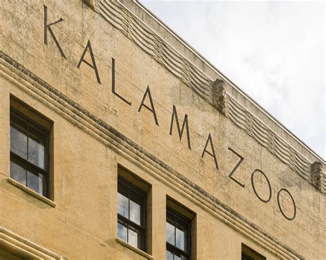 Kalamazoo County Courthouse (Kalamazoo, Michigan) | Stock Photos