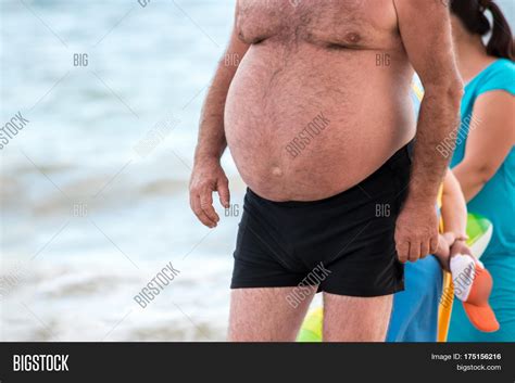 Imagen y foto Guy Big Belly. Fat (prueba gratis) | Bigstock