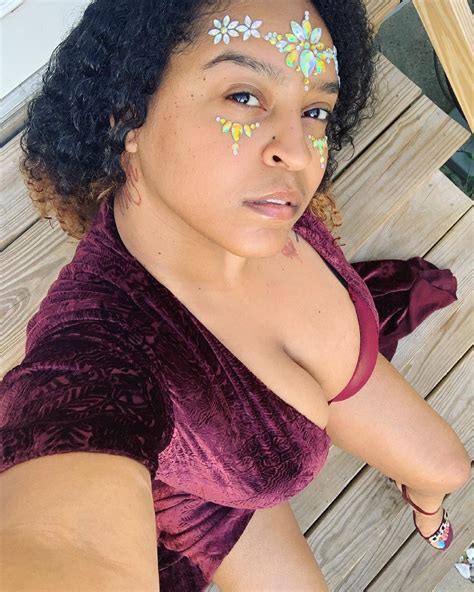 She’s waiting for your load : r/ProfessorGaia