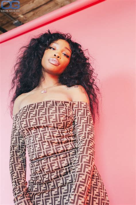 SZA nude pictures, onlyfans leaks, playboy photos, sex scene uncensored