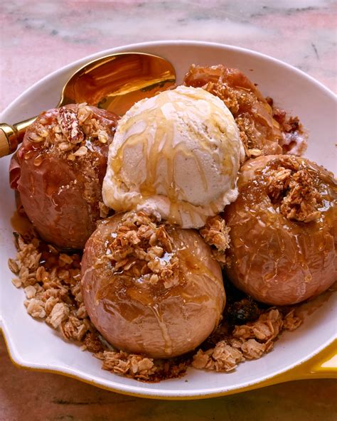 Baked Apples & Ice Cream – Flamingo Estate