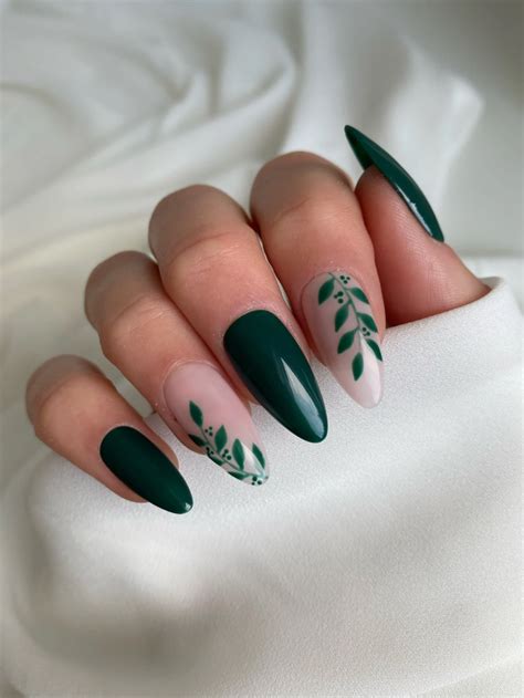 Gorgeous Acrylic Nail Ideas You Should Try | Green nails, Green acrylic ...