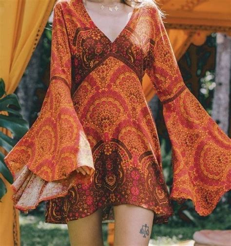 Pin by Ketrin Broker on Одежда | 70s fashion, 70s inspired fashion ...