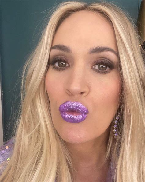 Carrie Underwood - Purple Lips : r/CarrieUnderwood_Lust