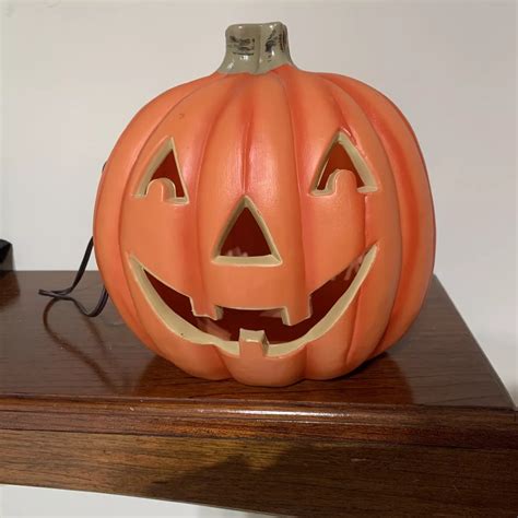 sale order Vintage Halloween Pumpkin Jack-O-Lantern Light Up Blow Mold ...