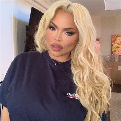 Trisha Paytas - Wiki, Biography, Family, Relationships, Career, Net ...