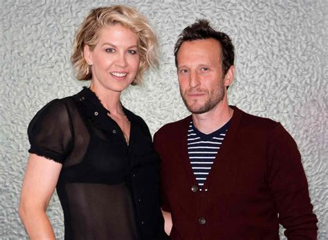 Jenna Elfman Bodhi Elfman Bodhi Elfman And Jenna Elfman Los Angeles