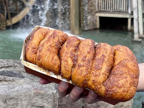 Cinnamon Bread At Dollywood at Kevin Tejeda blog