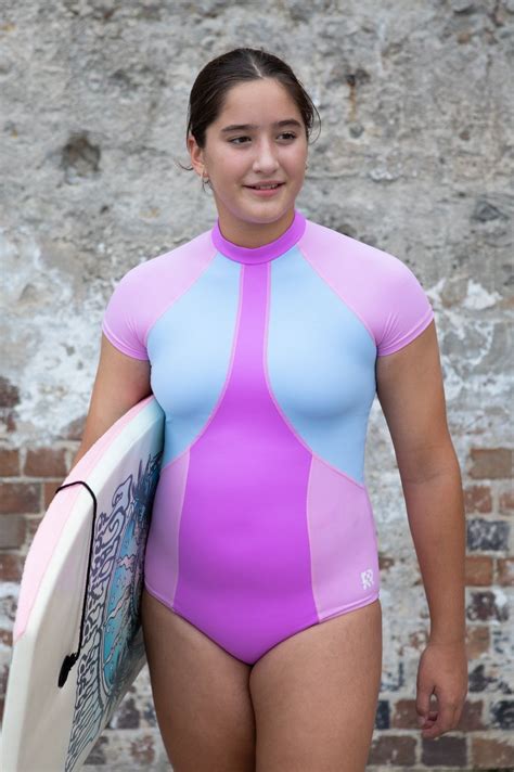 TEEN GIRLS SHORT SLEEVE RASHIE SWIMSUIT – Roar Republic