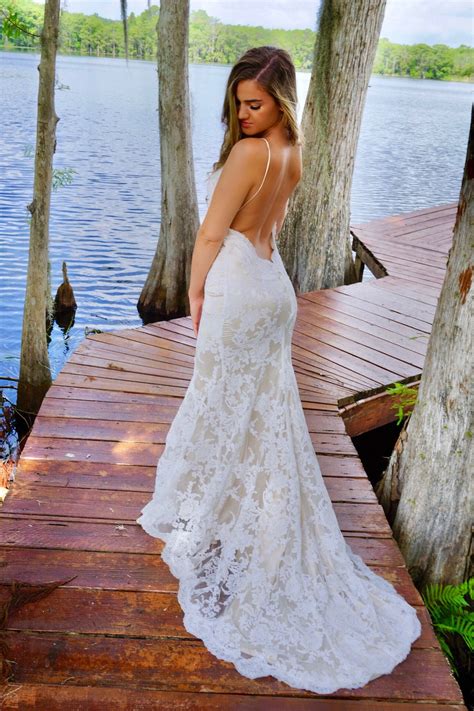 Beach Lace Wedding Dresses Open Back