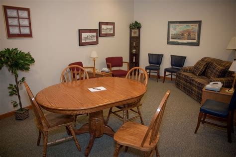 Moline, Il Location | Esterdahl Mortuary and Crematory