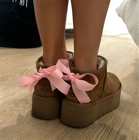 uggs 🎀 | coquette platform uggs | Uggs with bows, Fall fashion boots ...